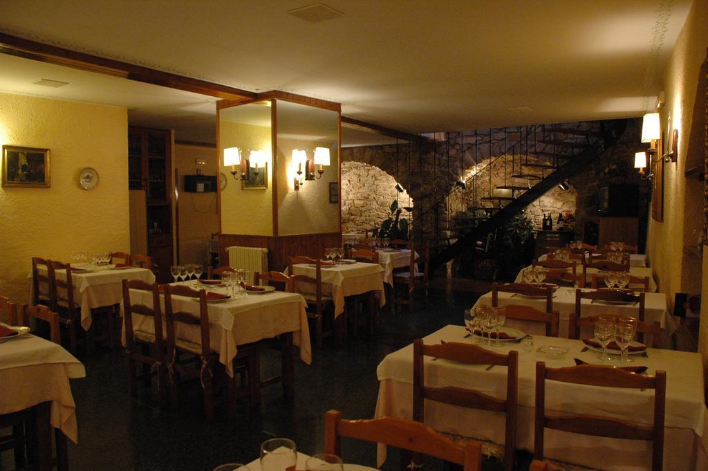 Hotel Casa Carmen Benabarre Esterno foto