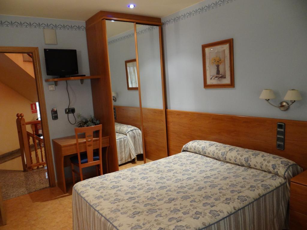 Hotel Casa Carmen Benabarre Camera foto